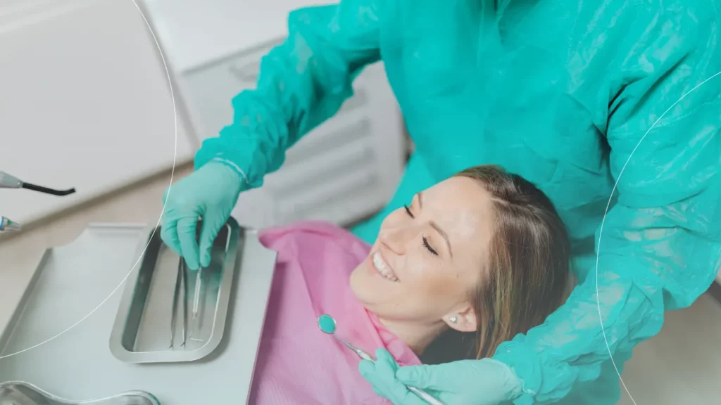 مراجعه به مطب دندانپزشک